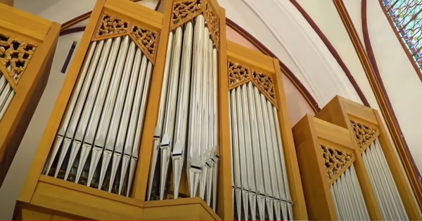 Cây đại phong cầm thế kỷ 11 cất tiếng trở lại tại Giêrusalem sau 800 năm im lặng